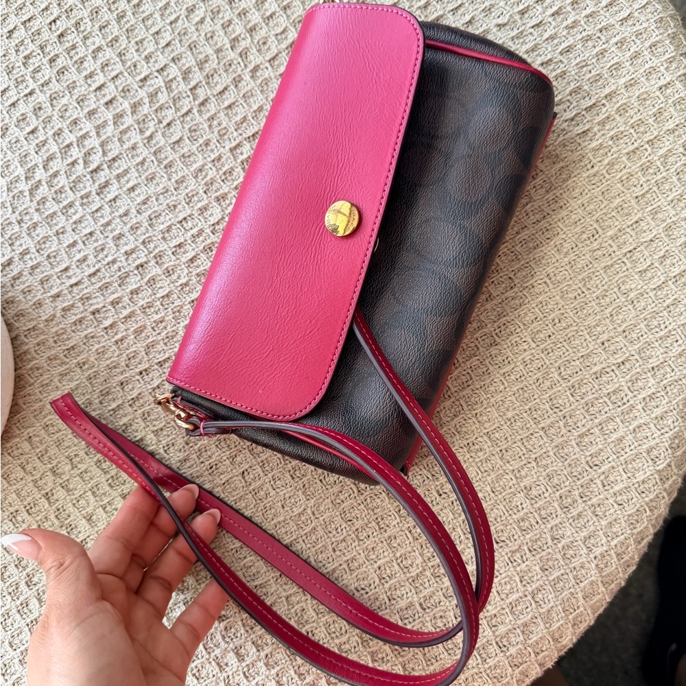 Coach Signature Canvas Crossbody with Red Flap and Brown Body - Picture 4 of 11